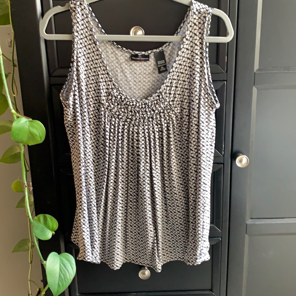 New York & Company Sleeveless Top